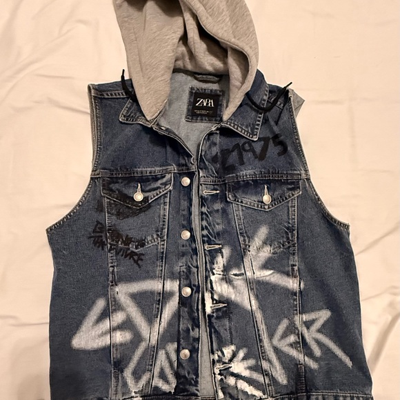 Men’s Zara Distressed Graffiti Blue Jean Denim Hooded Hoodie Vest XL - Picture 4 of 5